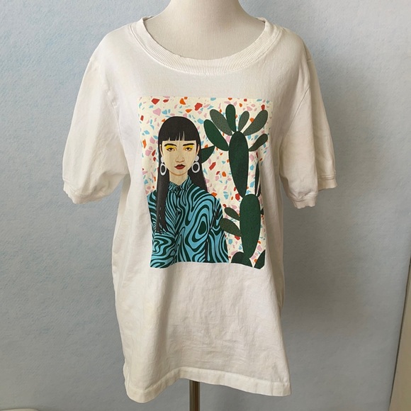 Bijou Karman Tops - Bijou Karman Pale Yellow/White Tie Dye Graphic Tee